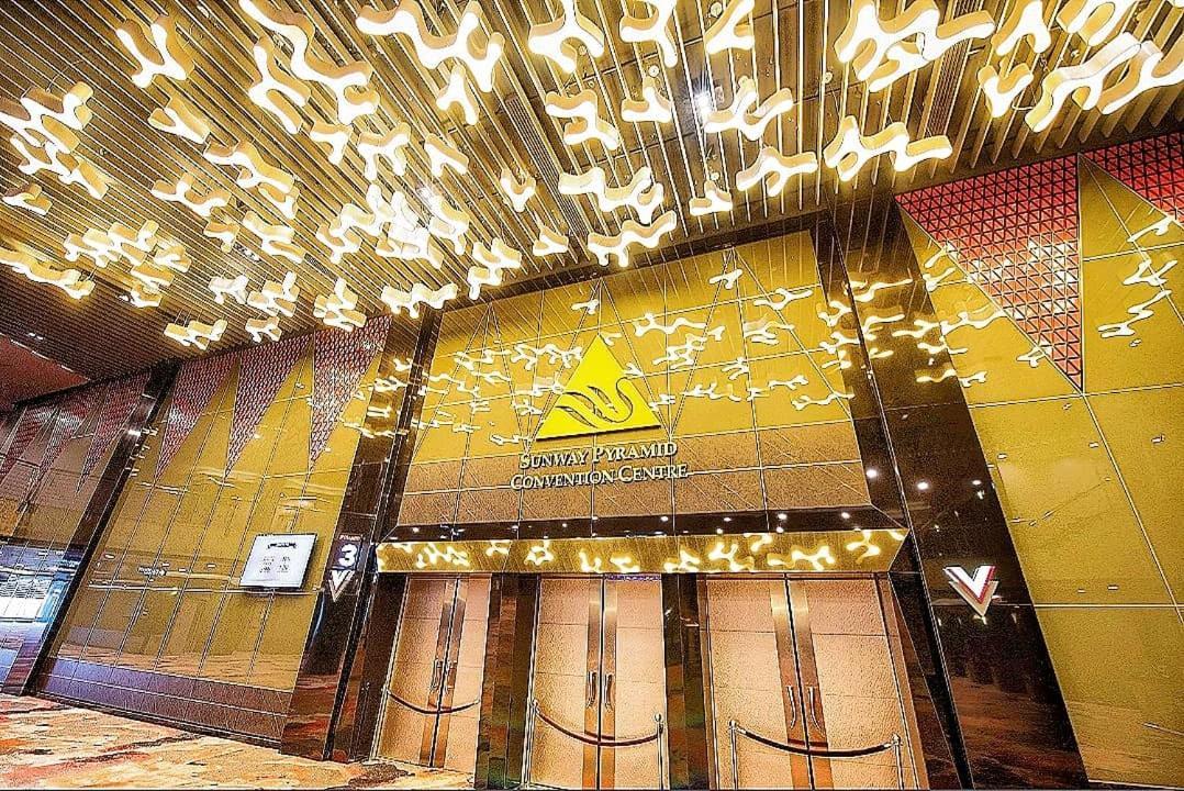 Exclusive Family Suites @ Sunway Pyramid Resort Petaling Jaya Exterior photo